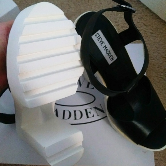 Steve Madden girltalk 6.5 - Picture 4 of 5